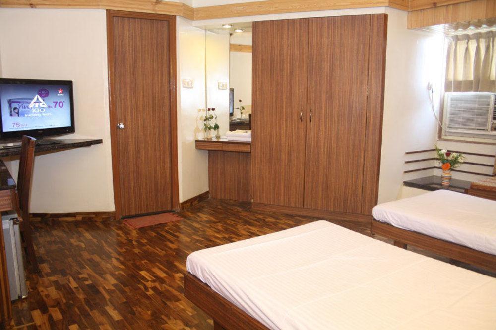 Hotel Treebo Trend Sahara Pune Esterno foto
